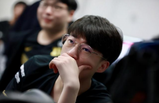 成都AG超玩会创下KPL赛事六连冠壮举